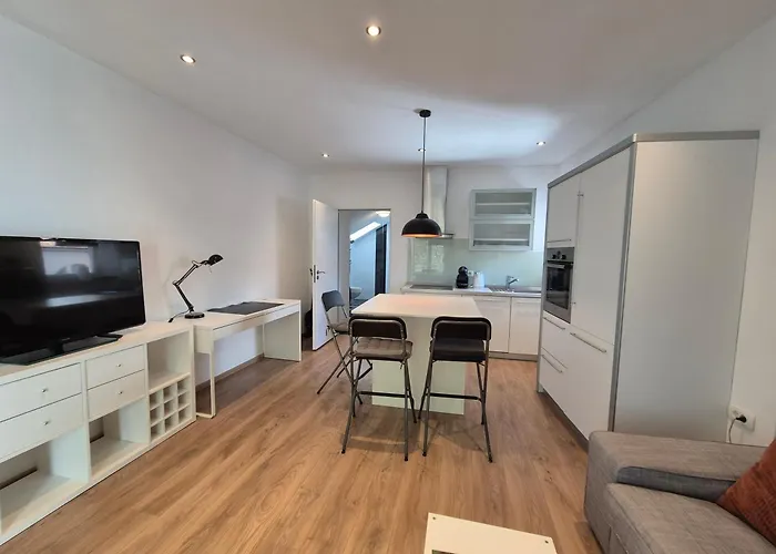 Valle Center * Ljubljana